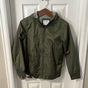 Old Navy boys rain jacket with fleece lining (US Boys L 10-12)